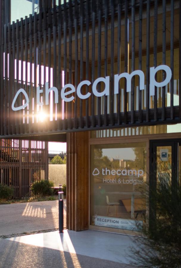 Thecamp Hotel Eco Lodge- Aix En Provence Экс-ан-Прованс Экстерьер фото