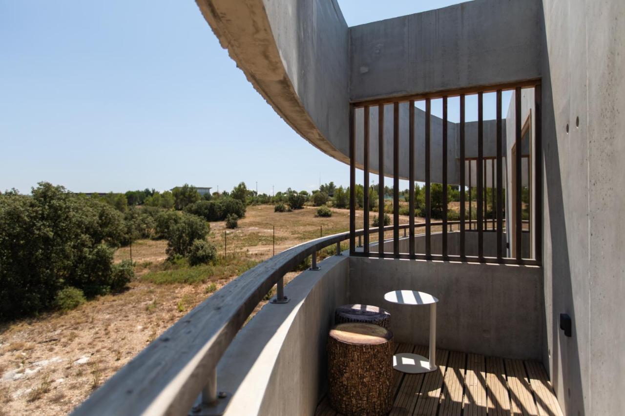 Thecamp Hotel Eco Lodge- Aix En Provence Экс-ан-Прованс Экстерьер фото